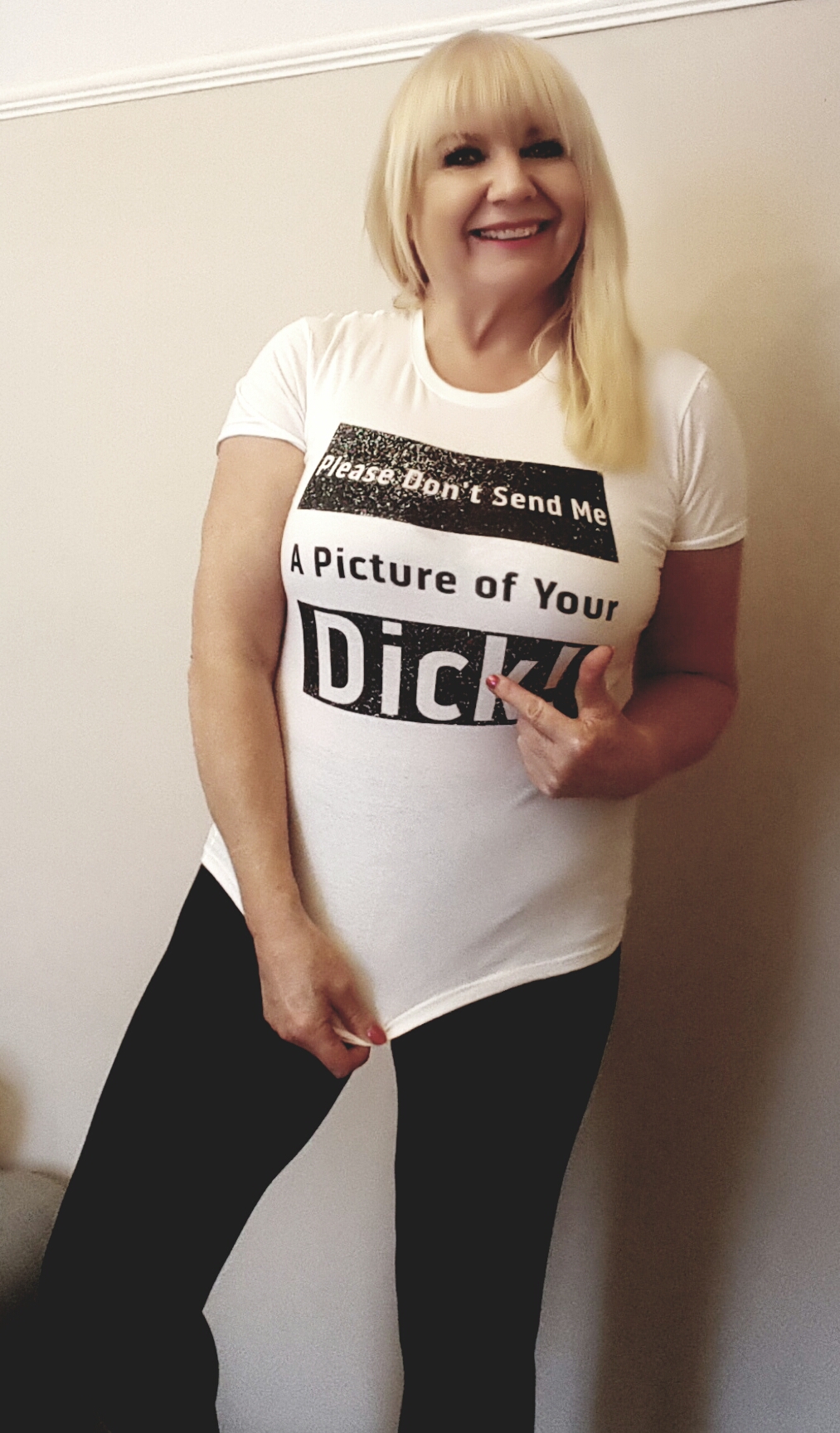 DEAR TOYBOYS……ABOUT THOSE WILLY PICS!